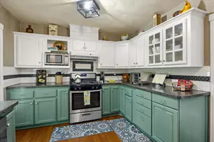 1002 W Pearl St, Granbury, TX 76048 - Photo 12