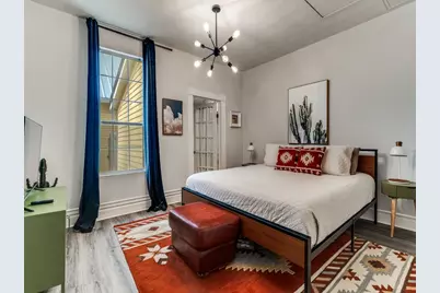 1002 W Pearl Street, Granbury, TX 76048 - Photo 22