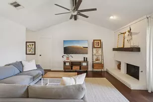 2024 Lyon Ct, Carrollton, TX 75007 - Photo 8