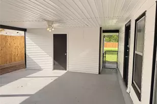 5713 Highland Ave, Haltom City, TX 76117 - Photo 4
