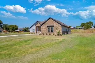 1013 Don Eve Ct, Azle, TX 76020 - Photo 4