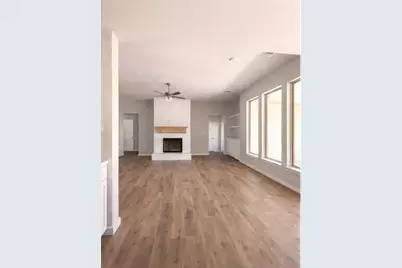 504 Clifton Court, Springtown, TX 76082 - Photo 4