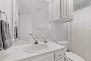 8707 Wellington Rd, Irving, TX 75063 - Photo 14