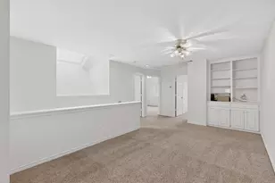 8707 Wellington Rd, Irving, TX 75063 - Photo 24