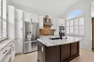 8707 Wellington Rd, Irving, TX 75063 - Photo 12