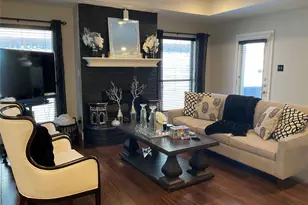 218 Streamside Dr, DeSoto, TX 75115 - Photo 4