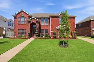 2824 Gillespie Ln, Grand Prairie, TX 75052 - Photo 1