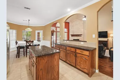 2824 Gillespie Lane, Grand Prairie, TX 75052 - Photo 12