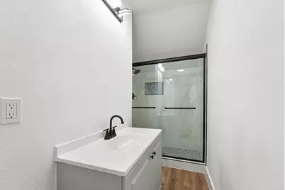 2114 Tisinger Avenue, Dallas, TX 75228 - Photo 12