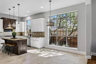 813 Moss Cliff Cir, McKinney, TX 75071 - Photo 6