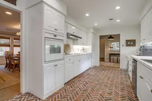 3917 Marys Creek Dr, Benbrook, TX 76116 - Photo 12