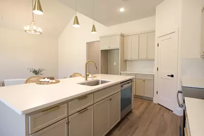 2829 Avenue L, Fort Worth, TX 76105 - Photo 8