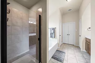 404 Brookhollow Ln, Saginaw, TX 76131 - Photo 12