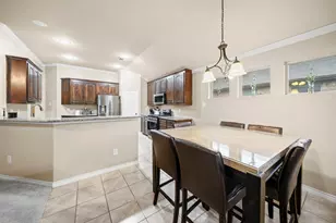 404 Brookhollow Ln, Saginaw, TX 76131 - Photo 4