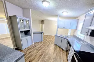 1315 Phoenix Ct, Granbury, TX 76048 - Photo 6