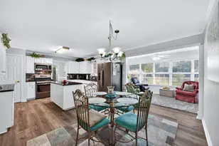 230 Center St, Whitesboro, TX 76273 - Photo 10