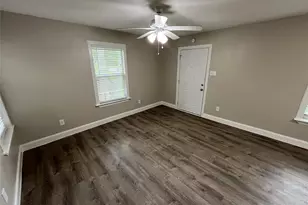 860 Mimosa Dr, Garland, TX 75040 - Photo 4