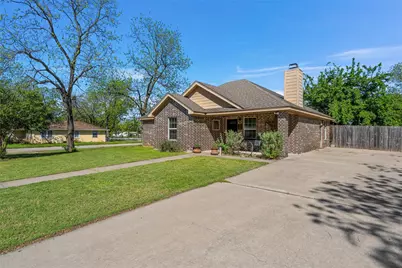 814 N Harrison Street, West, TX 76691 - Photo 4