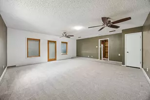 806 Glenn Dr, Euless, TX 76039 - Photo 12