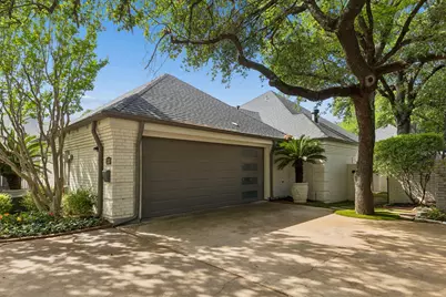 2001 Saint Charles Place, Fort Worth, TX 76107 - Photo 2
