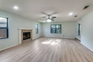 2719 Sunrise Dr, Arlington, TX 76006 - Photo 6