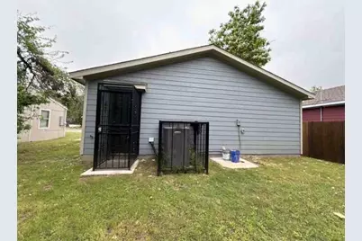 2614 Hooper Street, Dallas, TX 75215 - Photo 6