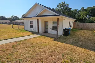 730 E Woodard St, Denison, TX 75021 - Photo 2