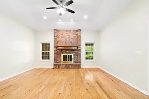 239 Deer Valley Dr, Powderly, TX 75473 - Photo 2