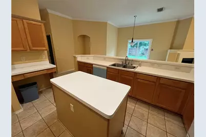 1120 Deer Valley Lane, Arlington, TX 76001 - Photo 2