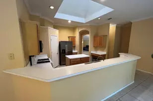 1120 Deer Valley Ln, Arlington, TX 76001 - Photo 6