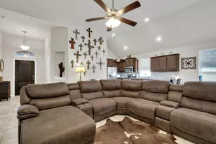 9209 Nickel Creek Dr, Fort Worth, TX 76131 - Photo 10