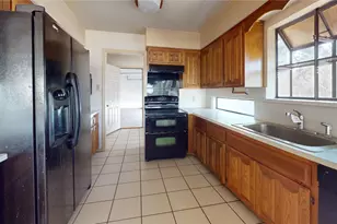 8927 Bontura Rd, Granbury, TX 76049 - Photo 6