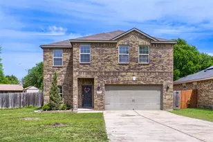 1200 Oak Creek Dr, Hutchins, TX 75141 - Photo 1