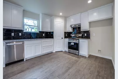 4220 Hamilton Avenue, Dallas, TX 75210 - Photo 8