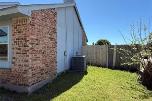 1300 Rivercrest Blvd, Allen, TX 75002 - Photo 2