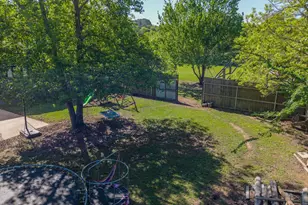 151 Hilltop Ln, Emory, TX 75440 - Photo 36