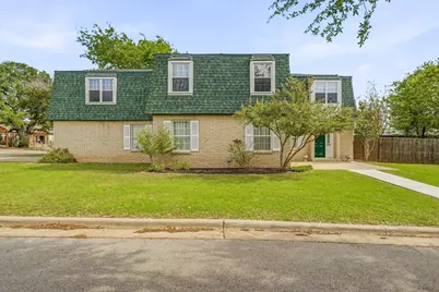 302 Hill Street, Glen Rose, TX 76043 - Photo 1