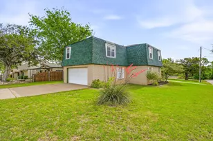 302 Hill St, Glen Rose, TX 76043 - Photo 4