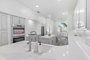 4024 Oak Grove Ct, Flower Mound, TX 75028 - Photo 2