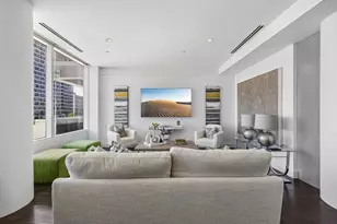 2408 Victory Park Ln, Dallas, TX 75219 - Photo 16