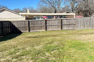 214 Lasso Ct, Mabank, TX 75143 - Photo 16