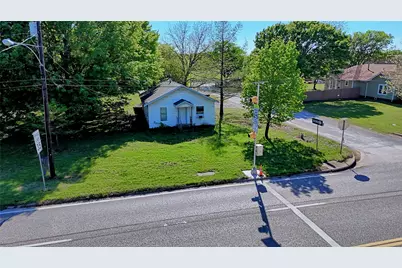 700 S Broad Street, Saint Jo, TX 76265 - Photo 2