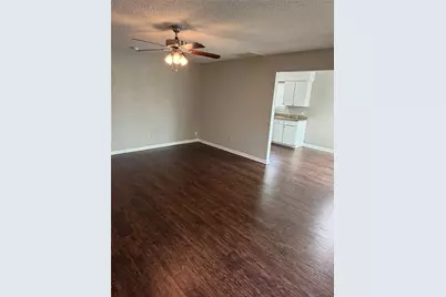 107 Hidalgo Lane, Arlington, TX 76014 - Photo 4