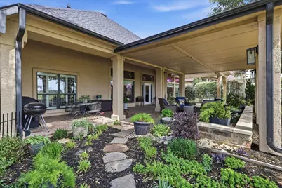 9801 Cypress Street, Denton, TX 76207 - Photo 32