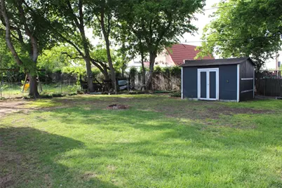 809 Forrestal Drive, Arlington, TX 76010 - Photo 20