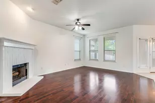 1029 Holly Anne Ln, Aubrey, TX 76227 - Photo 8