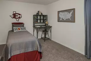 1006 Barton Dr, Ennis, TX 75119 - Photo 10