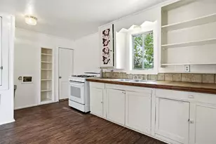 506 Bluebonnet St, Aubrey, TX 76227 - Photo 8