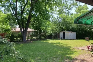 1102 11th St, Plano, TX 75074 - Photo 2