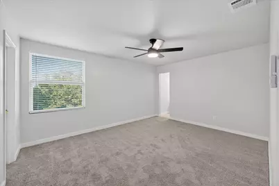 8400 Vinetree Drive, Arlington, TX 76002 - Photo 32